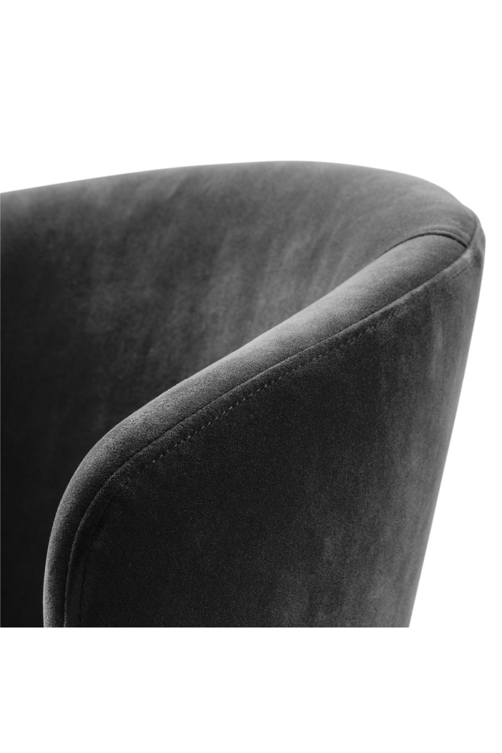 Velvet Dining Chair | Eichholtz Kinley | Oroa.com