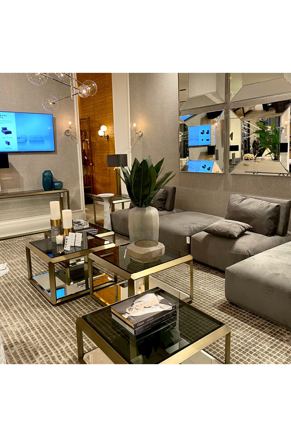 Brass Glass Box Side Table | Eichholtz Callum | Oroa.com