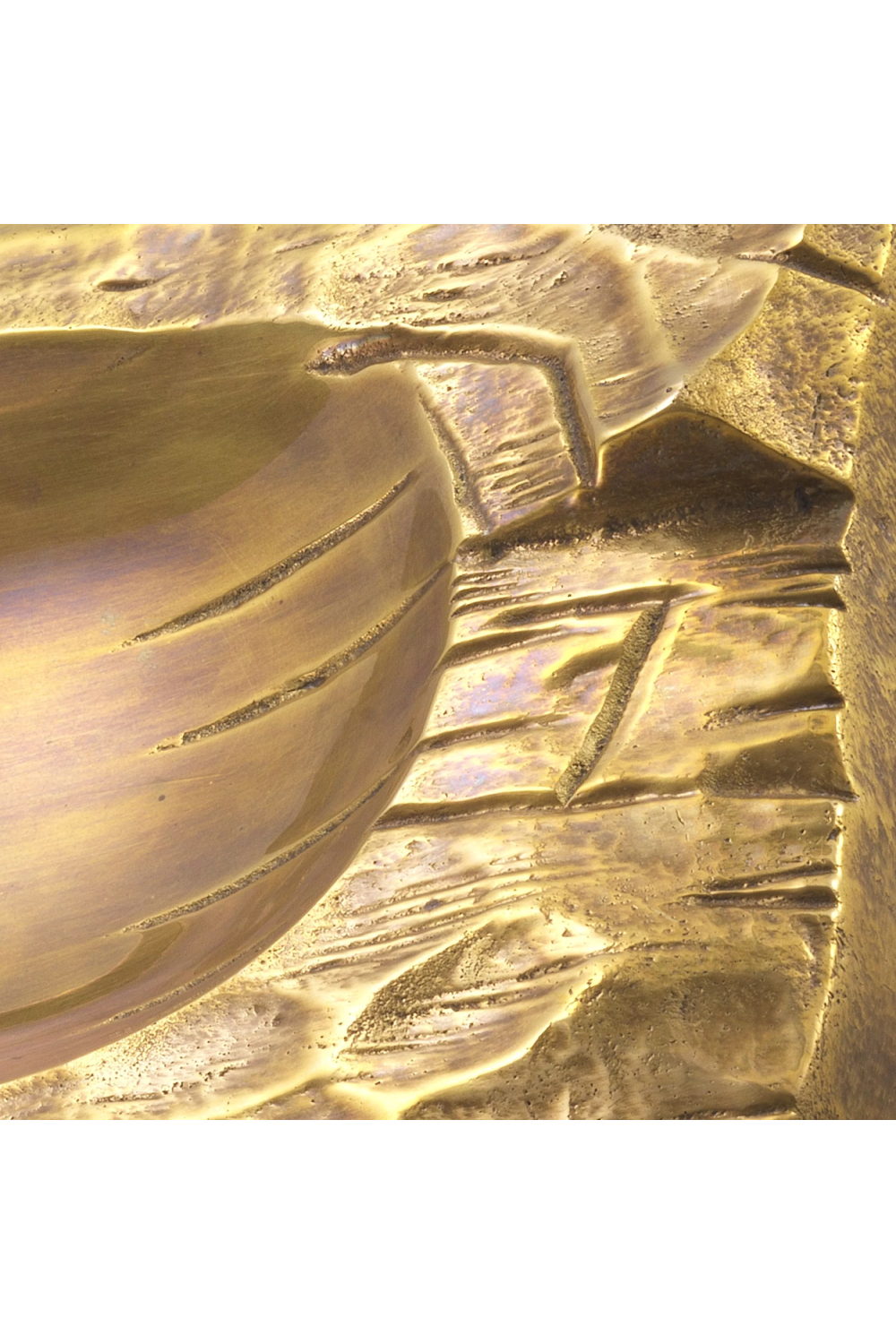 Sculptural Golden Tray | Eichholtz Chiasso | OROA.com