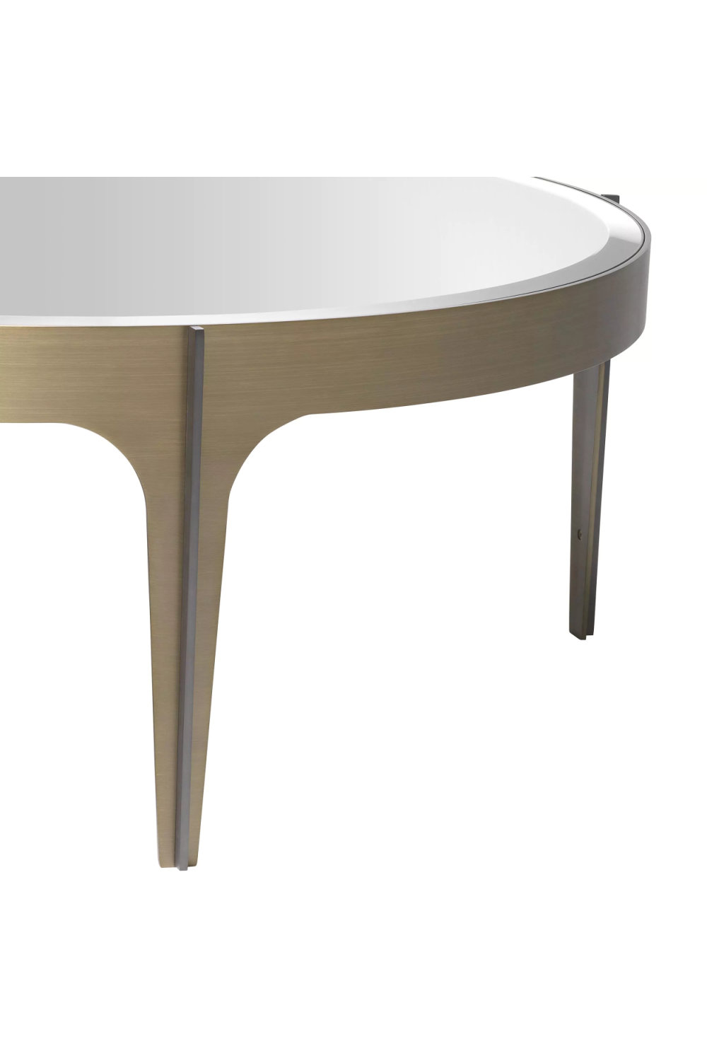 Mid-Century Modern Round Coffee Table | Eichholtz Artemisa | OROA.com