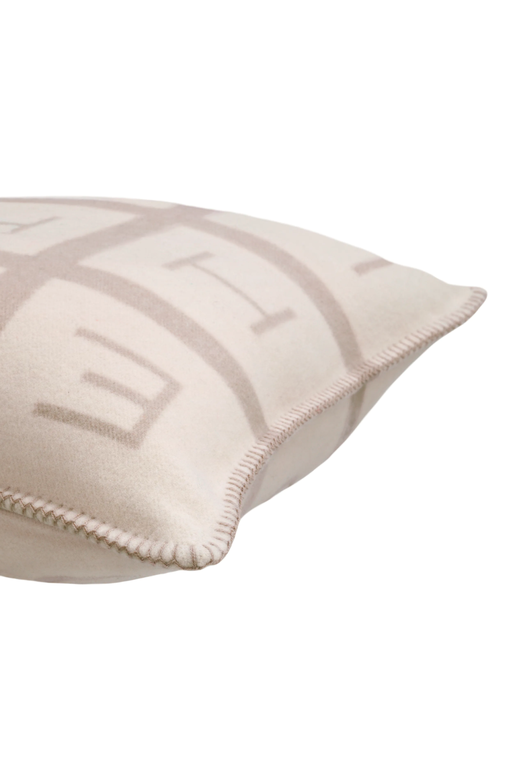 Minimalist Wool Cushion S | Eichholtz Zera | Oroa.com