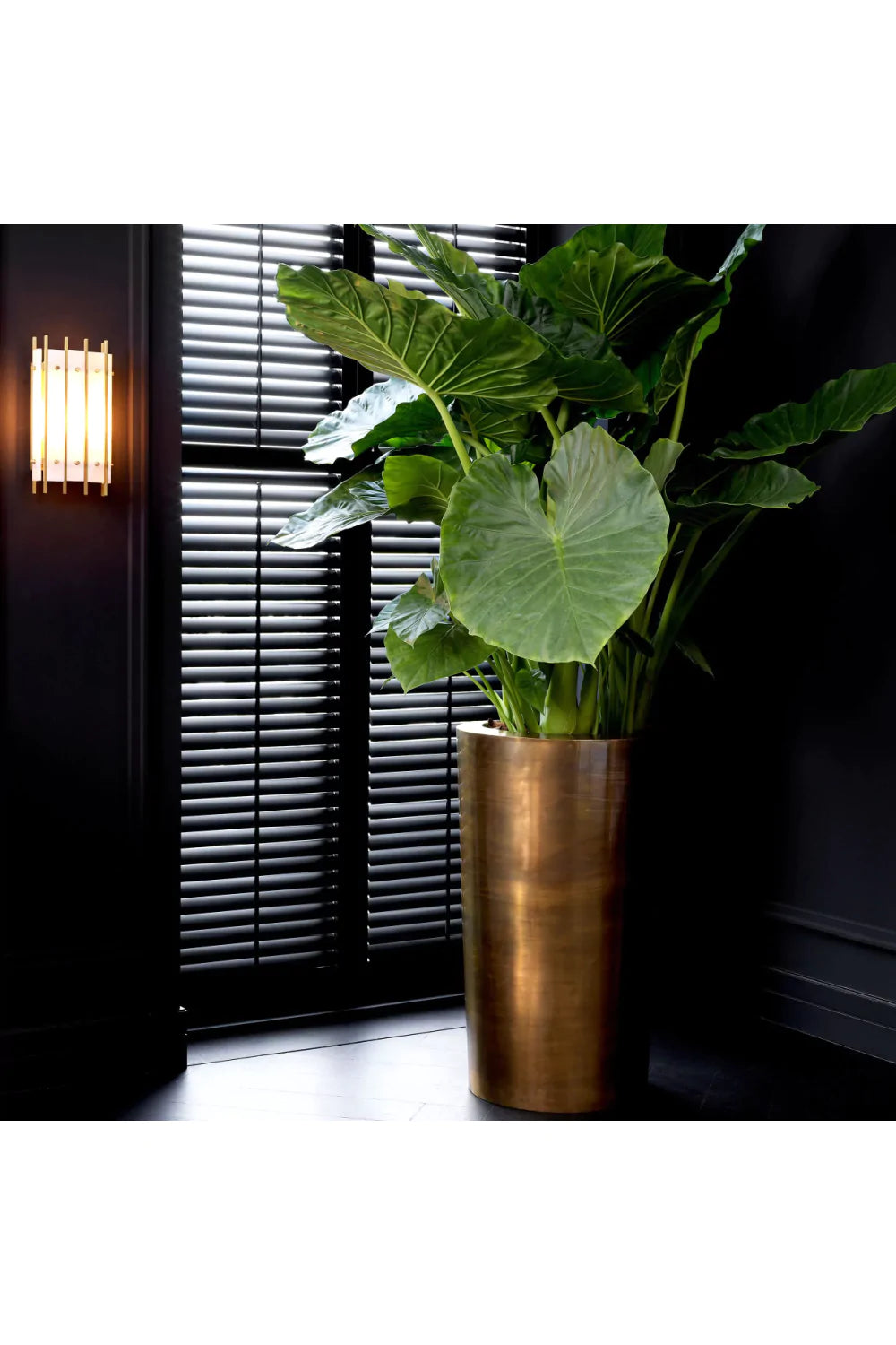 Vintage Brass Planter | Eichholtz Maddox | Oroa.com