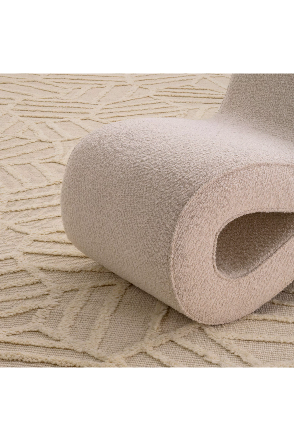 Cream Handwoven Wool Carpet | Eichholtz San Juan | Oroa.com
