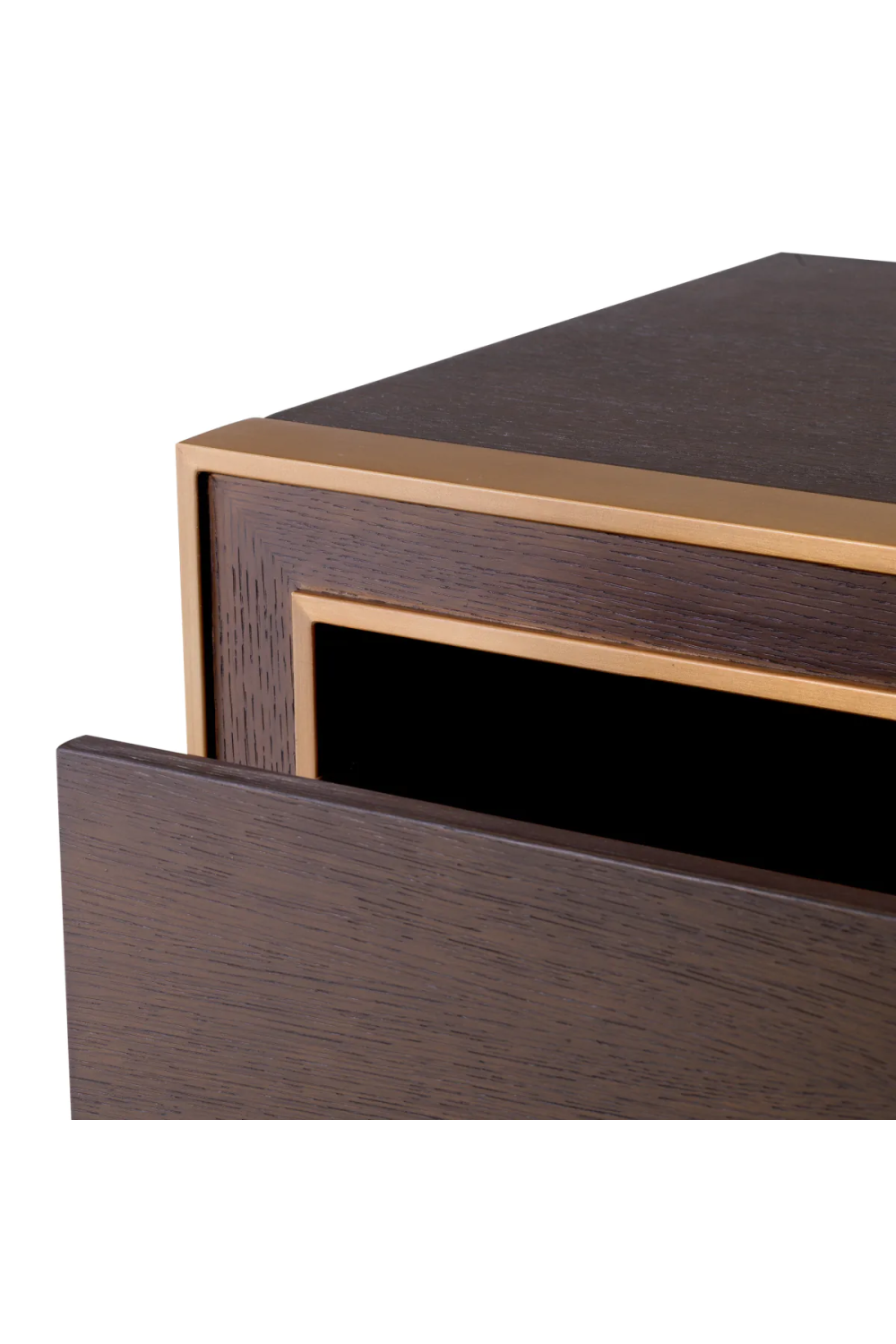 Brown Oak 4-Drawer Dresser | Eichholtz Camelot | Oroa.com
