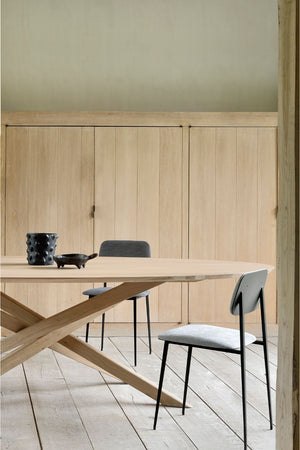 Oval Oak Dining Table | Ethnicraft Mikado | Oroa.com