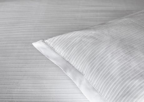 200TC Percale Pleated Euro Sham | Amalia Home Luna | Oroa.com
