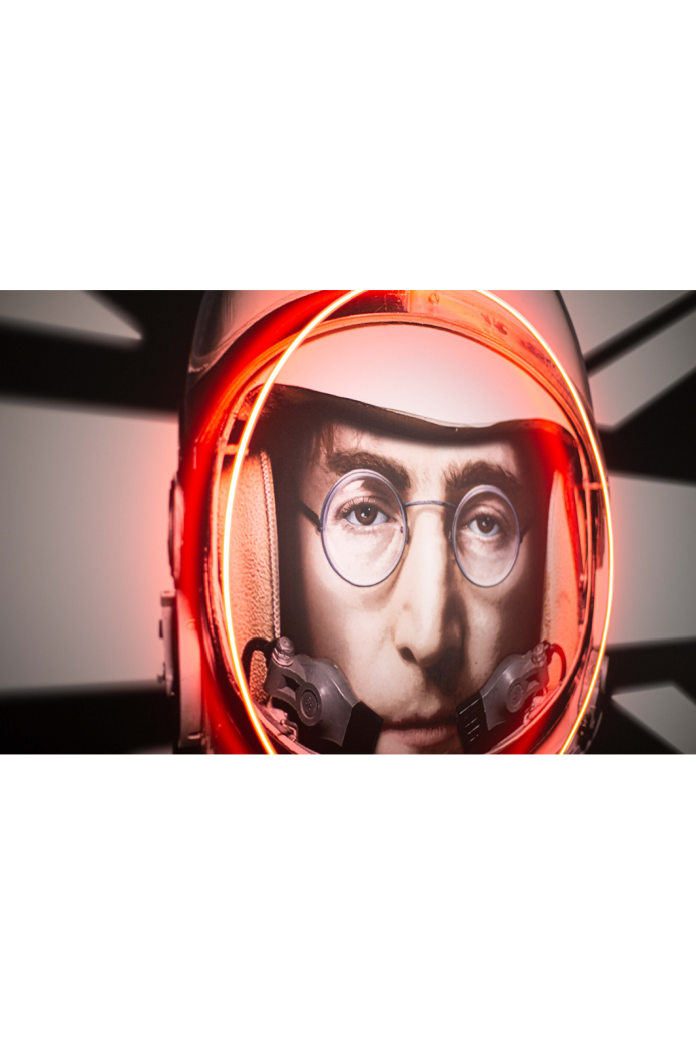 Beatles Neon Artwork | Andrew Martin Lennon Astronaut | Oroa.com