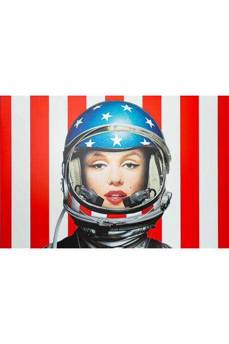 Iconic Retro Neon Artwork | Andrew Martin Marilyn Astronaut | Oroa.com