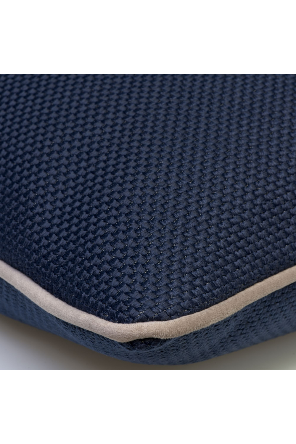 Weave Outdoor Cushion With Piping | Andrew Martin Taglioni | Oroa.com