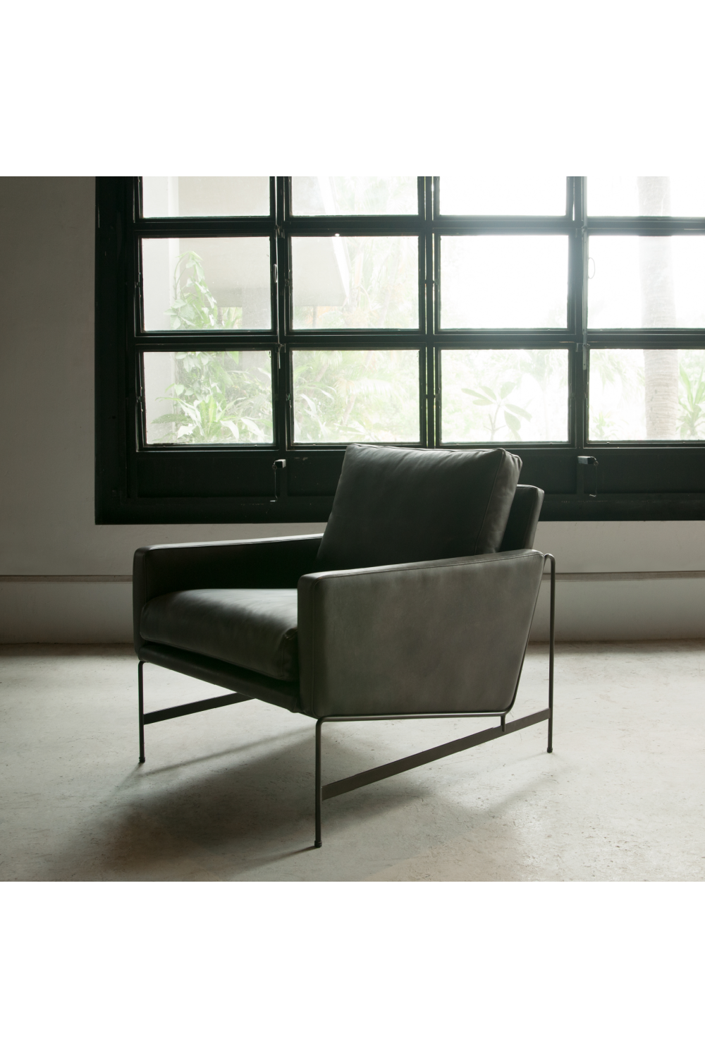 Destroyed Black Leather Upholstery Chair | Andrew Martin Vanessa  | OROA