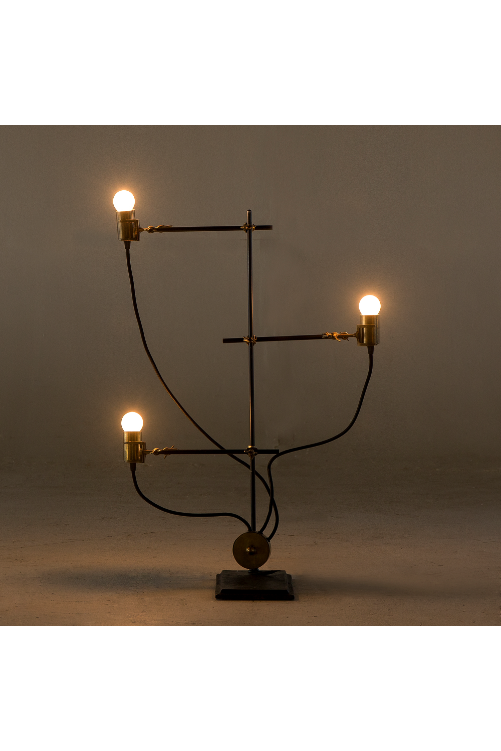 Industrial Table Lamp | Andrew Martin Humphry | Oroatrade.com