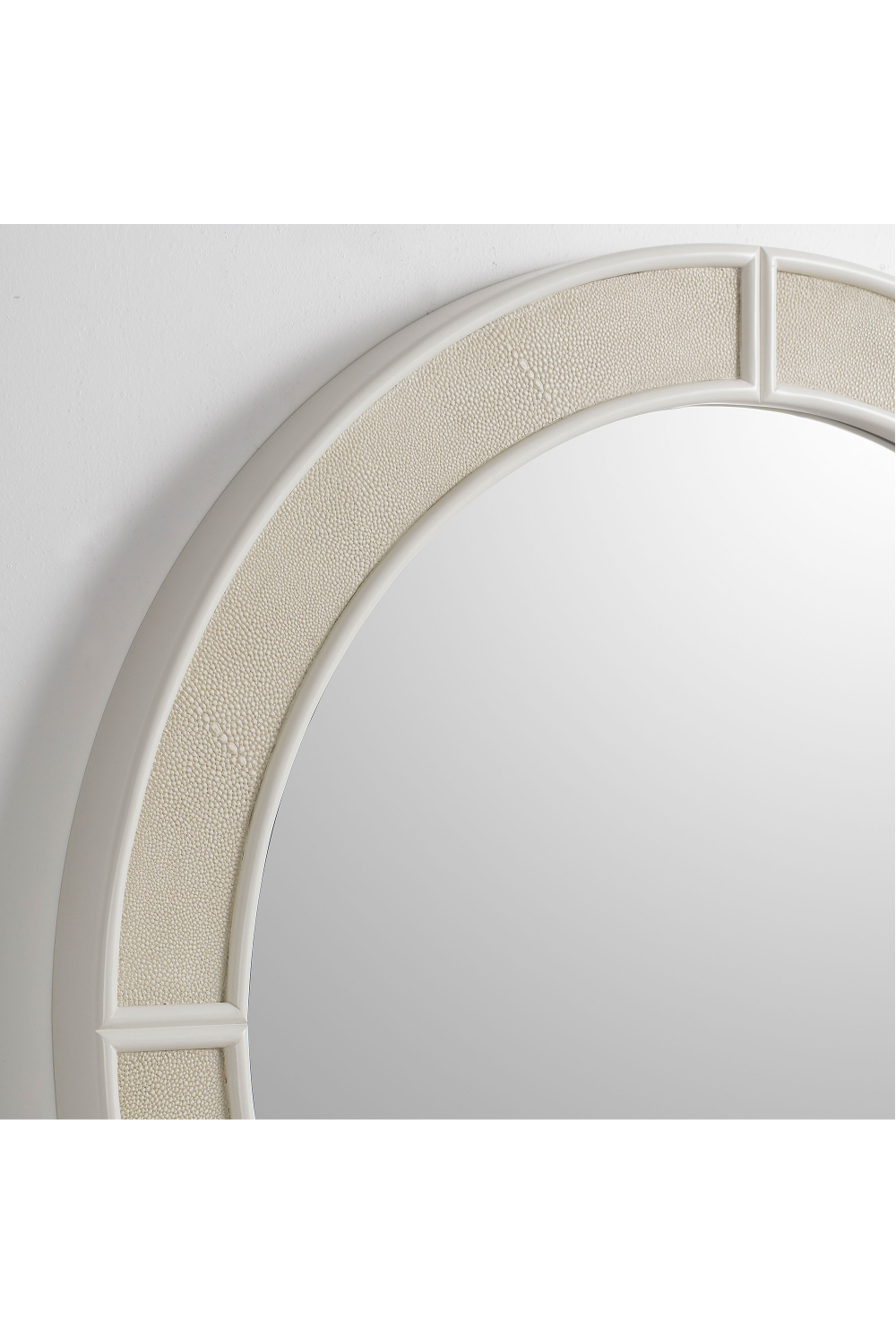 White Shagreen Round Mirror | Andrew Martin Alice | Oroa.com