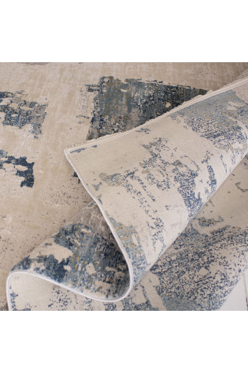 Blue and Beige Patterned Rug 5' x 8' | Andrew Martin Azra | Oroa.com