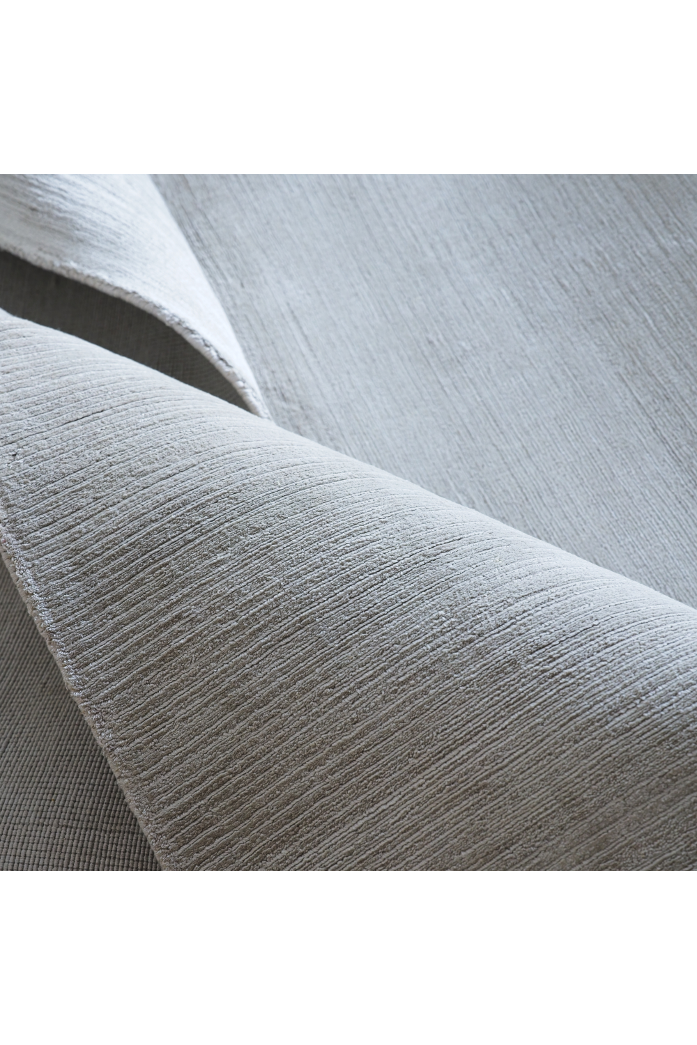 Cream Viscose Area Rug | Andrew Martin Avalanche | Oroa.com