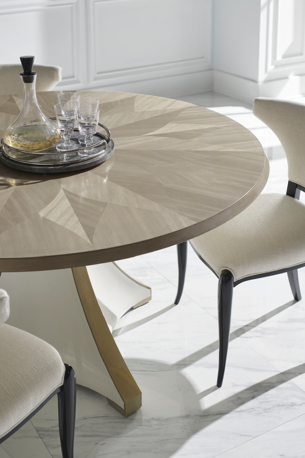Rosette Motif Dining Table | Caracole Great Expectations | Oroa.com