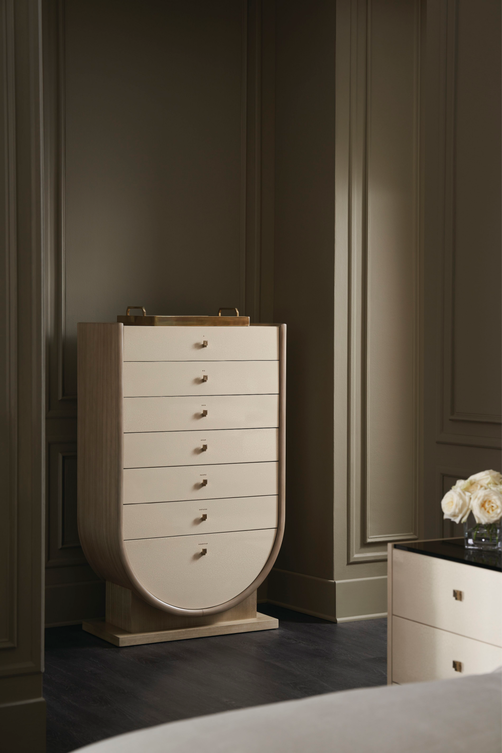 Modern Chest of Drawers | Caracole Amphora | Oroa.com
