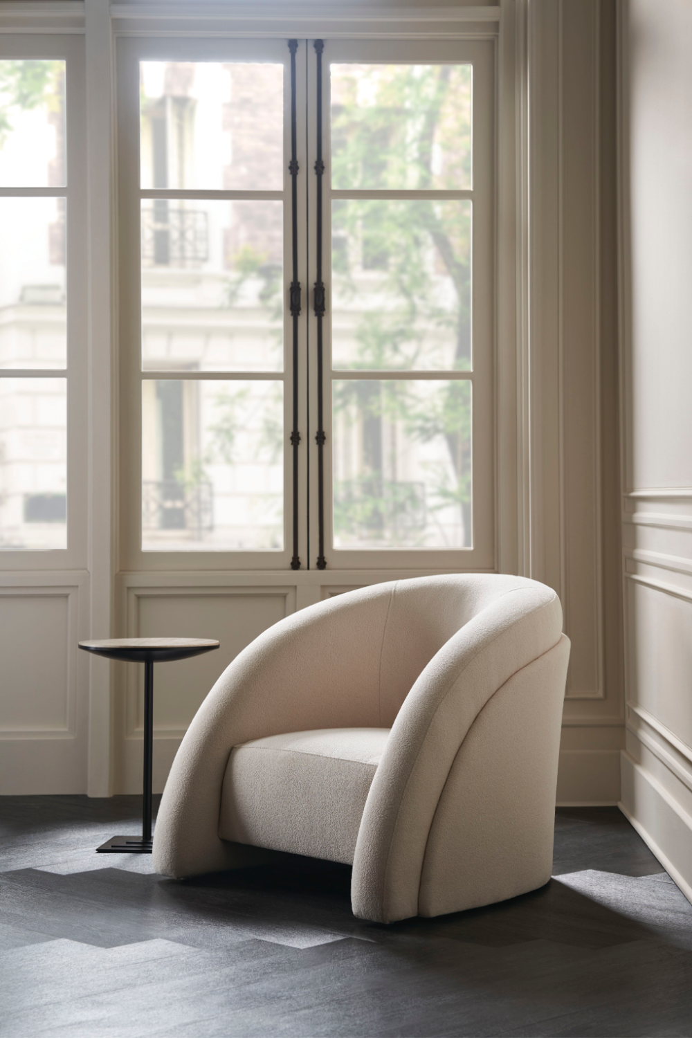 Modern Curved Accent Chair | Caracole Movement | Oroa.com