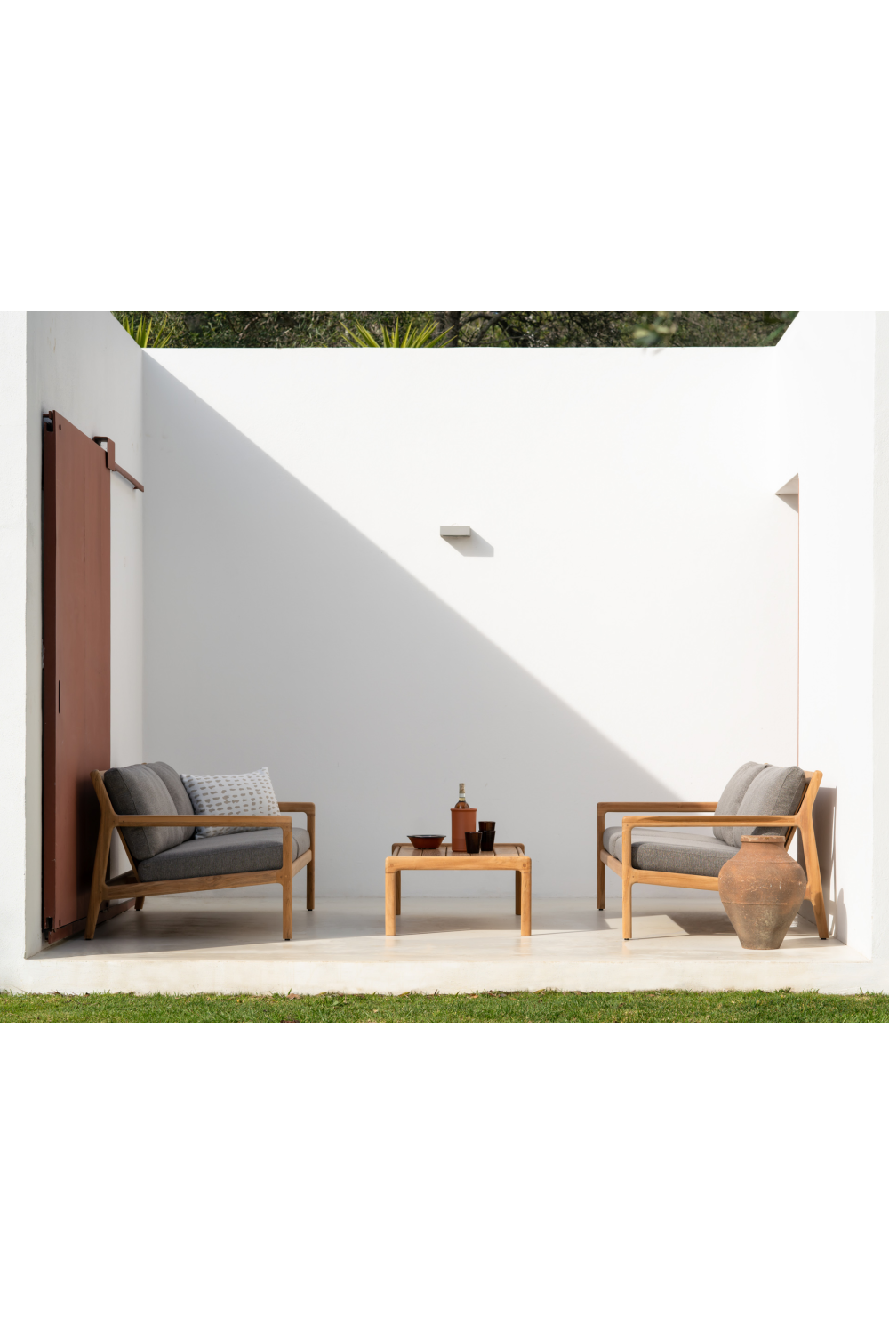 Teak Outdoor 2-Seater Sofa | Ethnicraft Jack