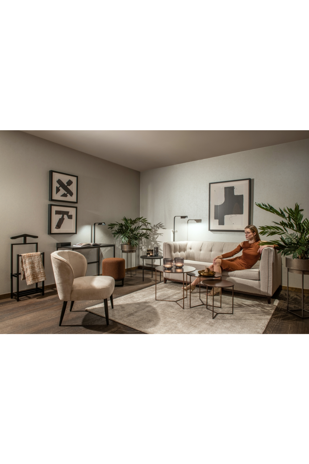 Upholstered Modern Lounge Chair | Dome Deco Arlo | Oroa.com