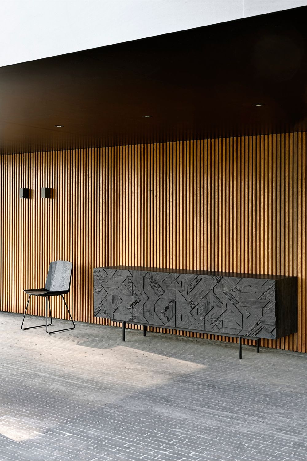 Black Teak Sideboard | Ethnicraft Graphic | OROA