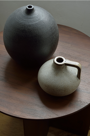 Modern Varnished Side Table | Ethnicraft Geometric | OROA.com