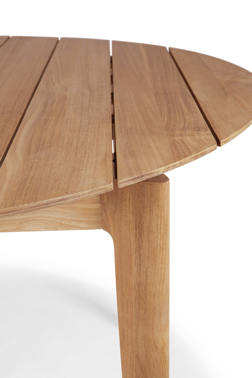 Round Teak Outdoor Dining Table | Ethnicraft Bok | Oroa.com