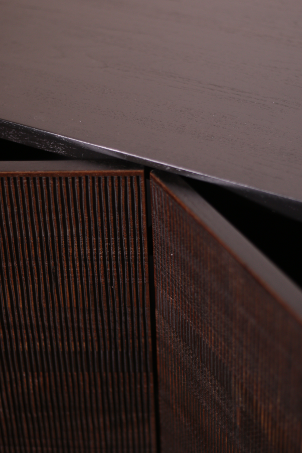 Varnished Teak Black Sideboard | Ethnicraft Grooves | OROA.com