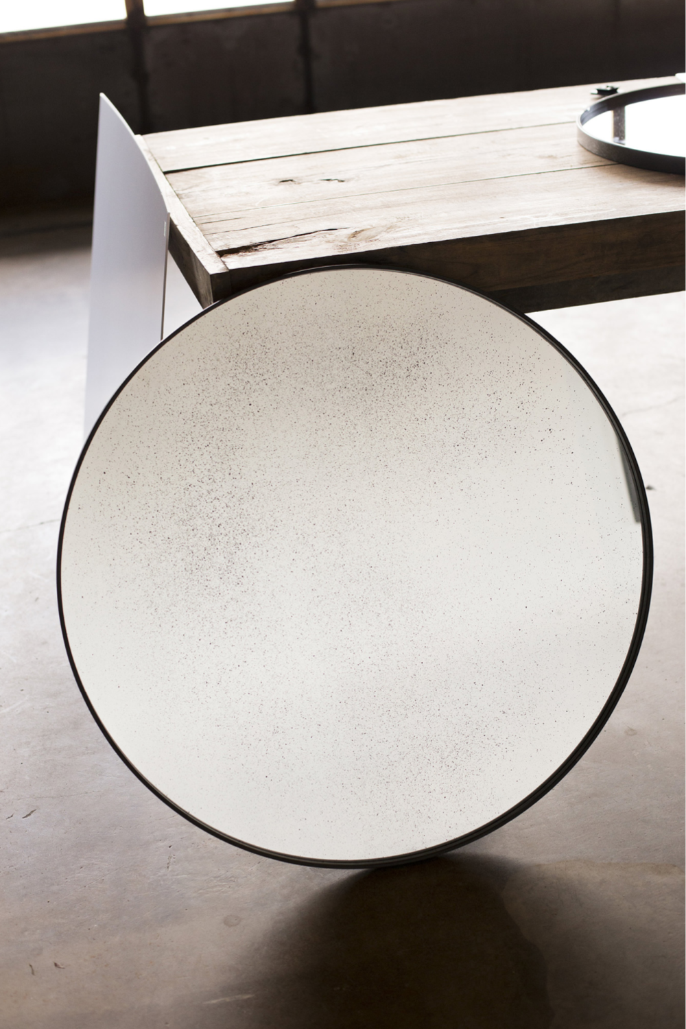 Round Wall Mirror | Ethnicraft Clear | OROA