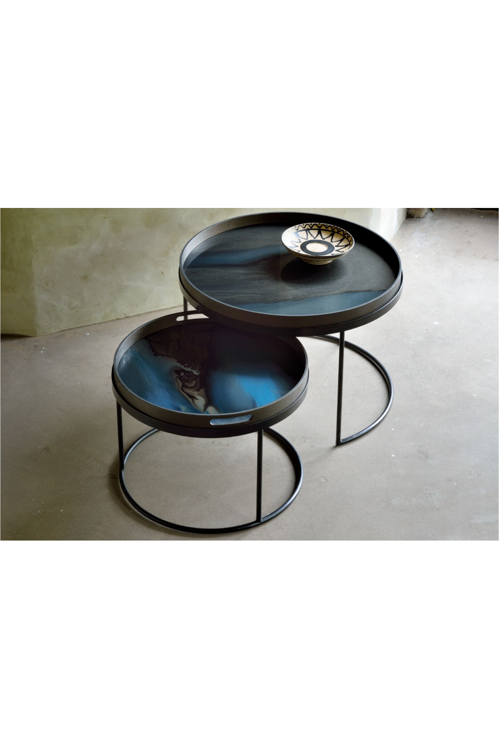 Round Tray Coffee Table set (2) | Ethnicraft | OROA TRADE