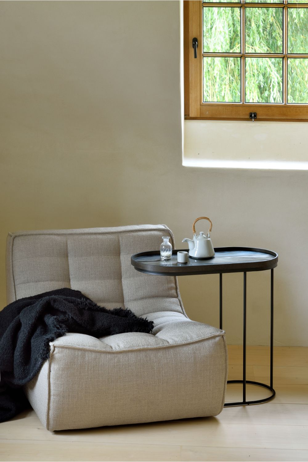 Black Tray Side Table | Ethnicraft Oblong | OROA