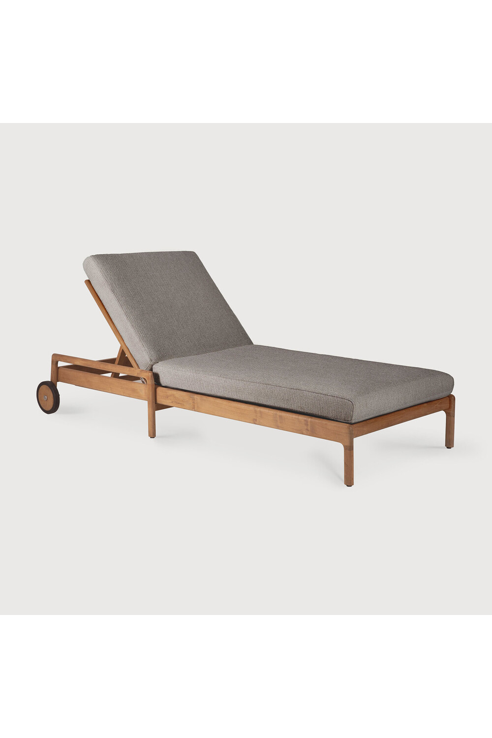 Outdoor Lounger Cushion | Ethnicraft | OROA.COM