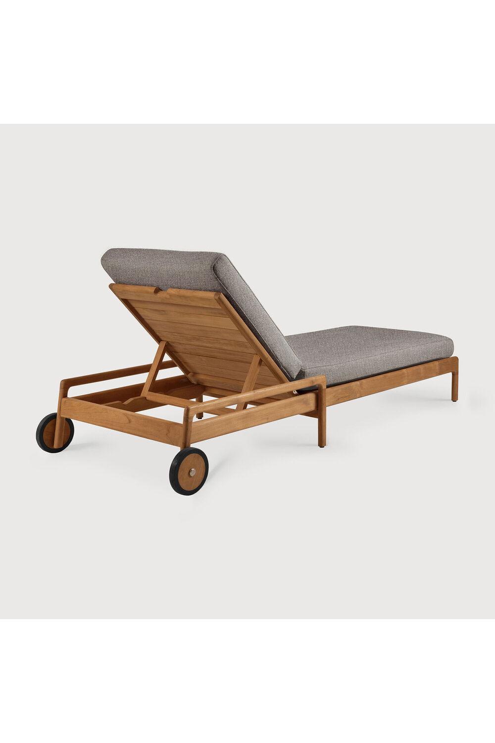 Outdoor Lounger Cushion | Ethnicraft | OROA.COM