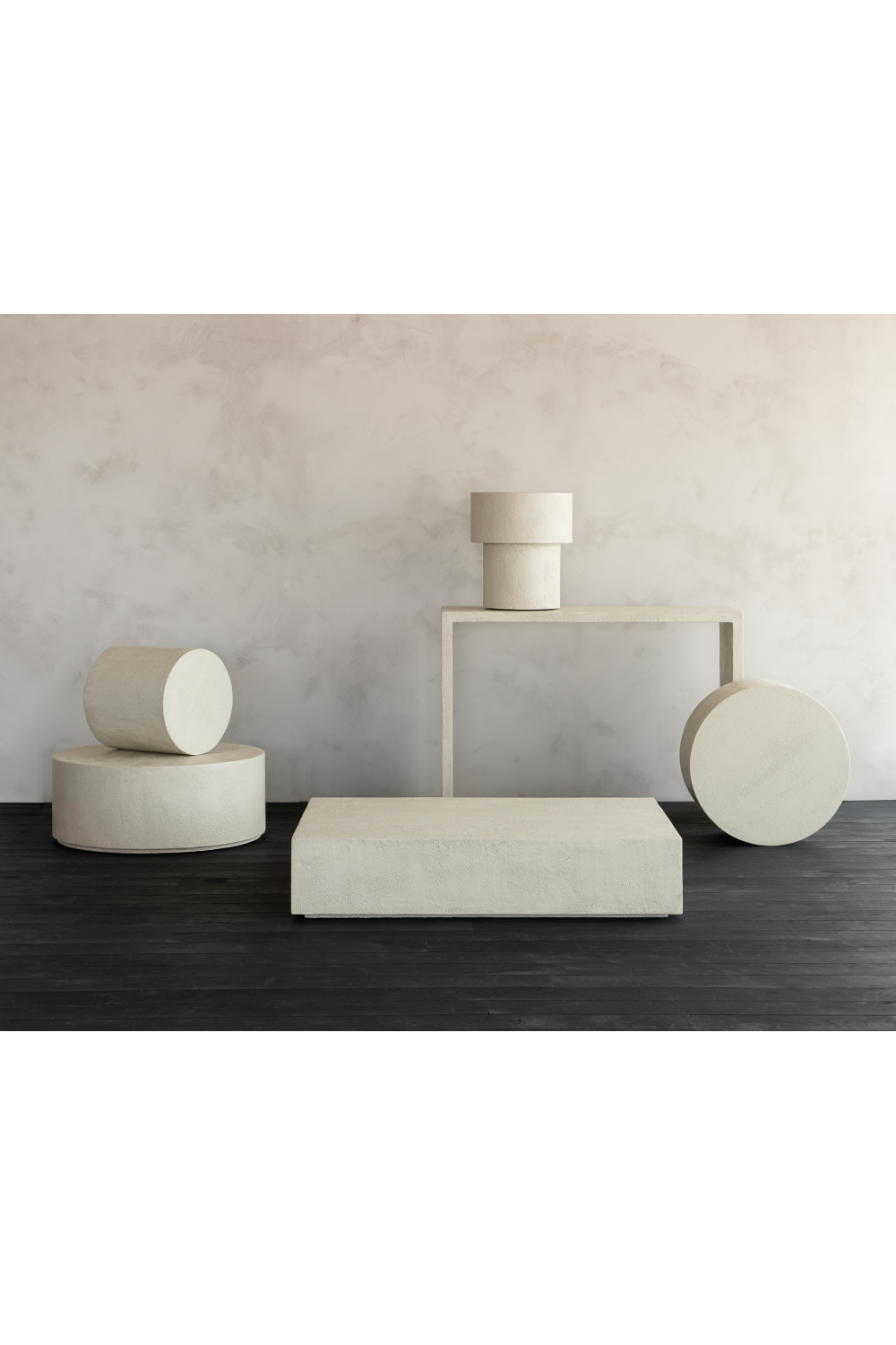Round Off-White Coffee Table | Ethnicraft Elements | Oroa.com