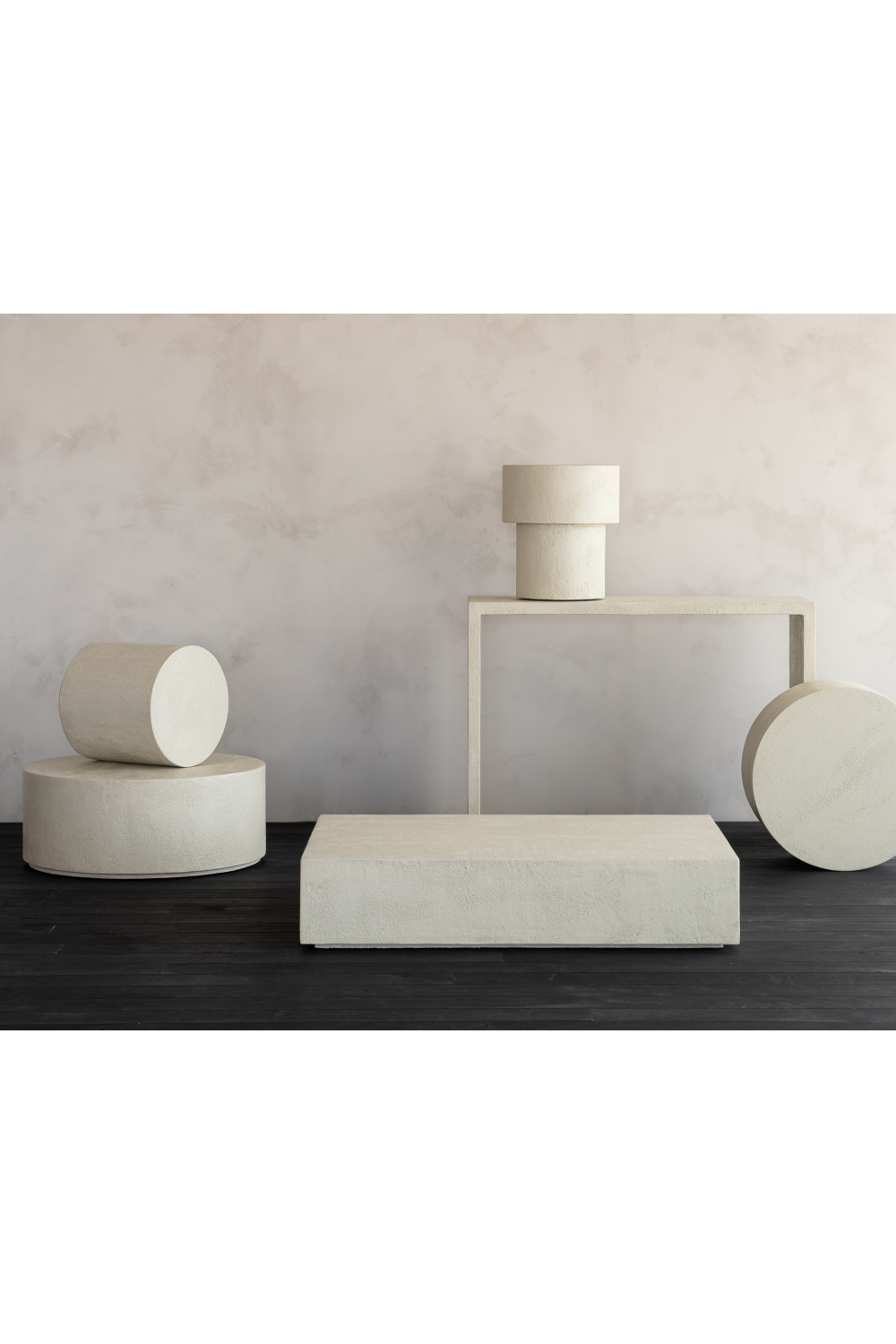 Round Off-White Coffee Table | Ethnicraft Elements | Oroa.com