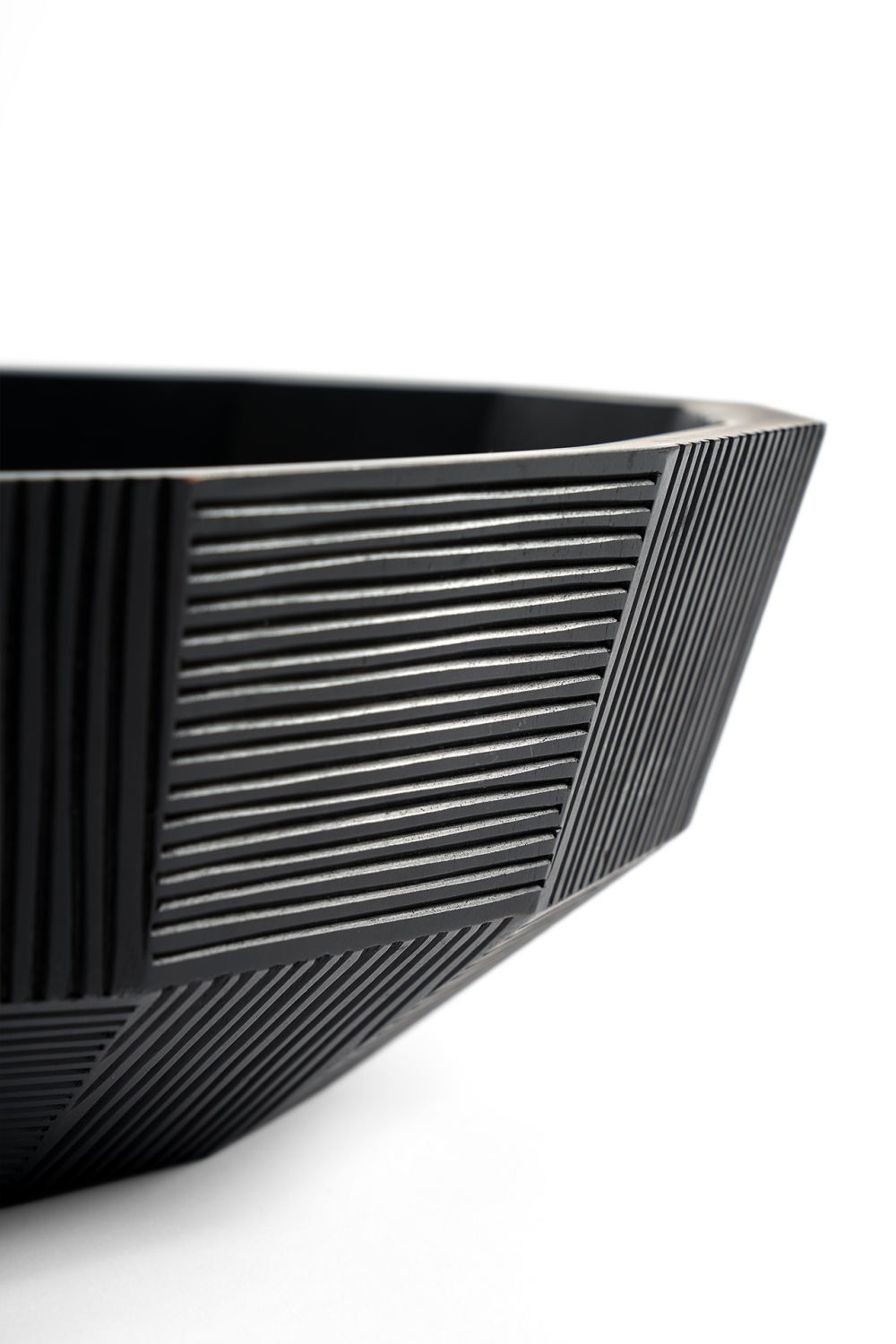 Black Mahogany Modern Bowl | Ethnicraft Striped | OROA.COM