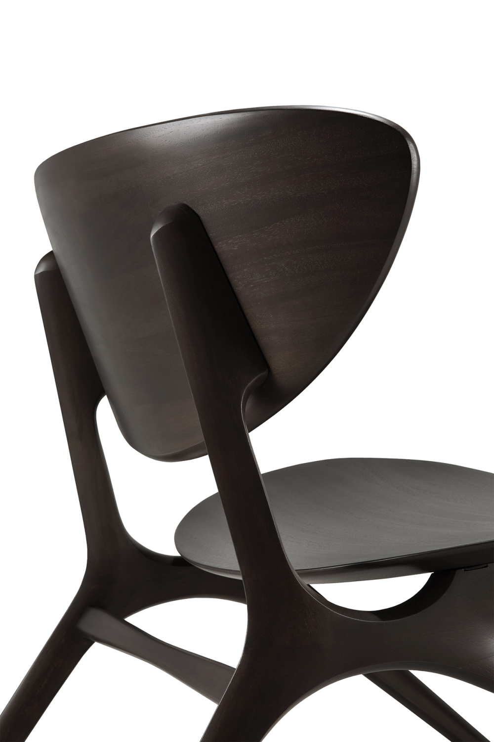 Mahogany Curved Lounge Chair | Ethnicraft Eye | Oroa.com