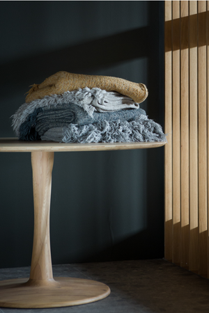 Pedestal Dining Table | Ethnicraft Torsion | Oroa.com