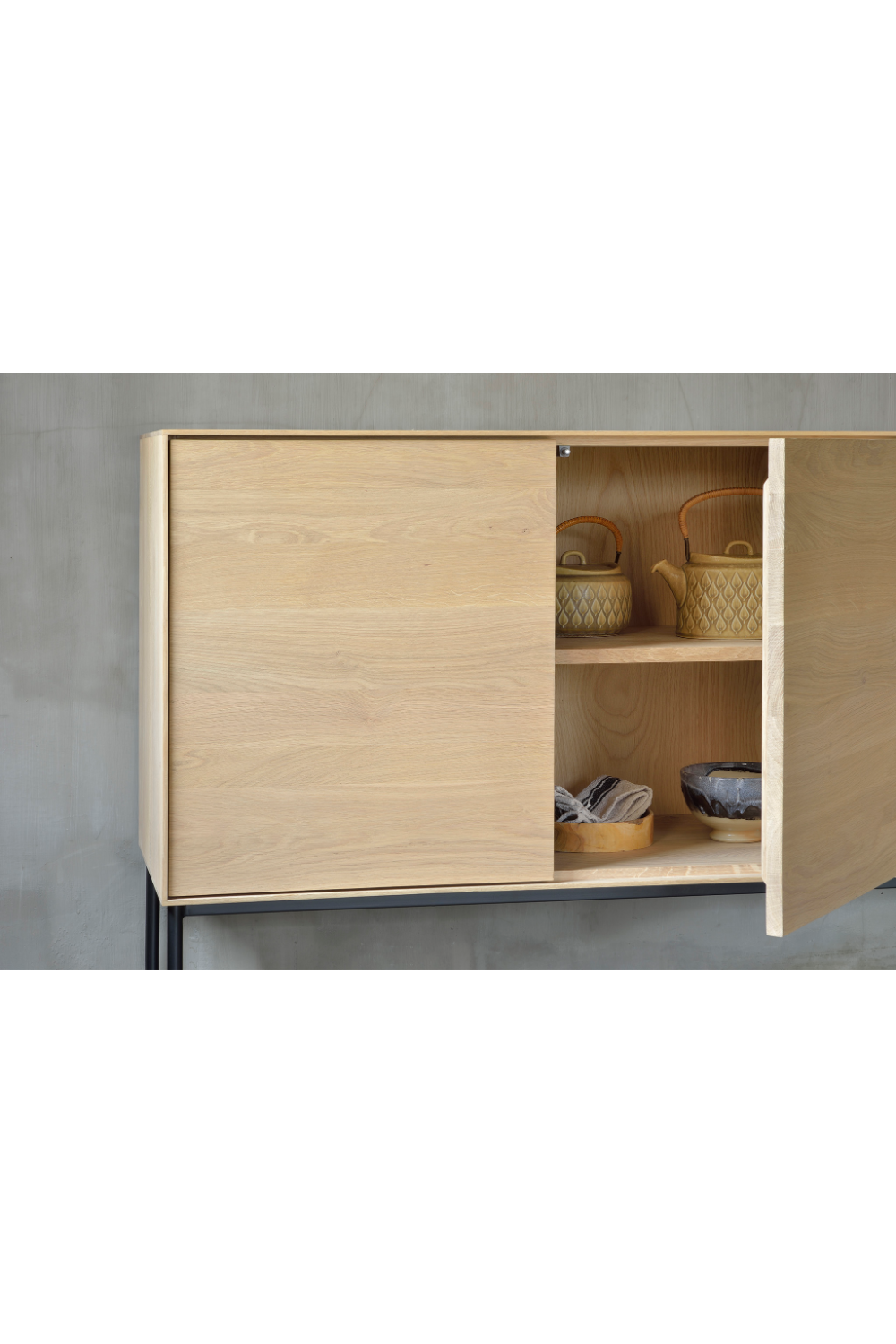 Modern Varnished Oak Sideboard | Ethnicraft Whitebird | Oroa.com