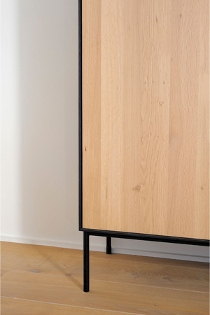 1-Door Oak Wood Cabinet | Ethnicraft Blackbird | OROA