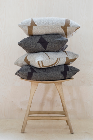 Oak Dining Stool | Ethnicraft Osso | Oroa.com