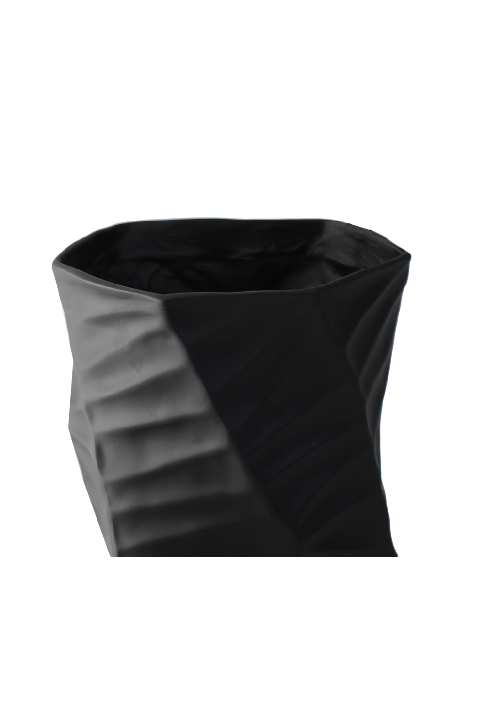 Black Wavy Vase | Liang & Eimil Ivor | Oroa.com