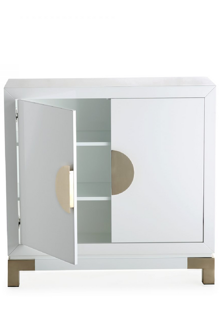 2-Door White Lacquer Sideboard | Liang & Eimil Otium | Oroa.com