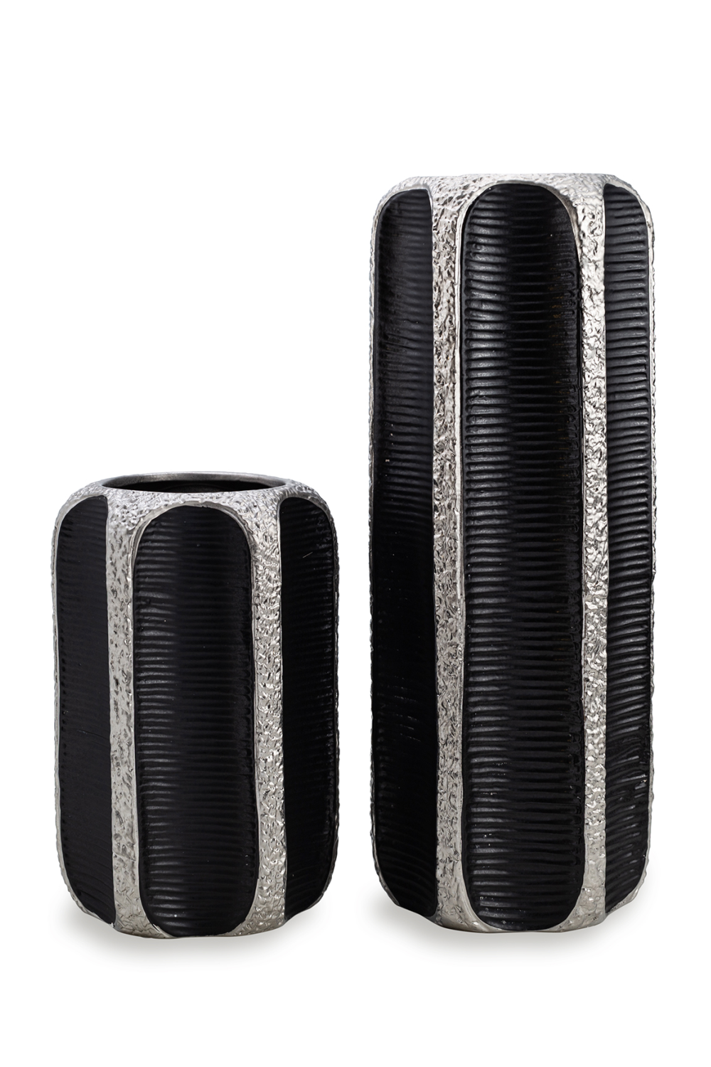 Black And Silver Vase | Liang & Eimil Mora | Oroatrade.comBlack And Silver Vase | Liang & Eimil Mora | Oroa.com