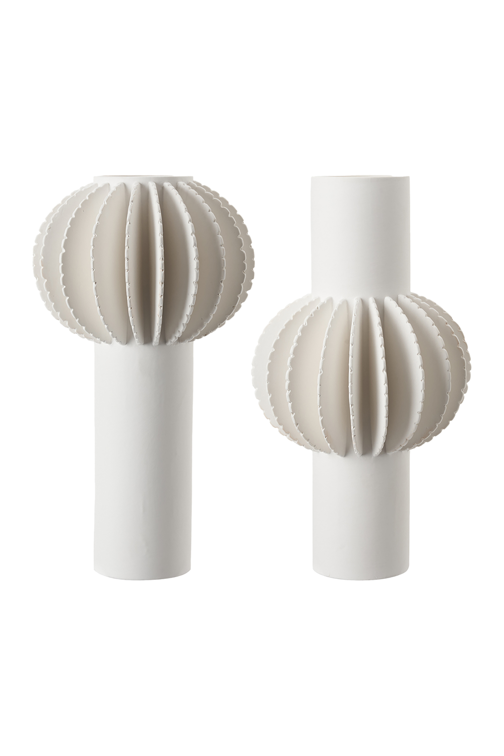 White Ceramic Petal Vase | Liang & Eimil Lara | Oroa.com