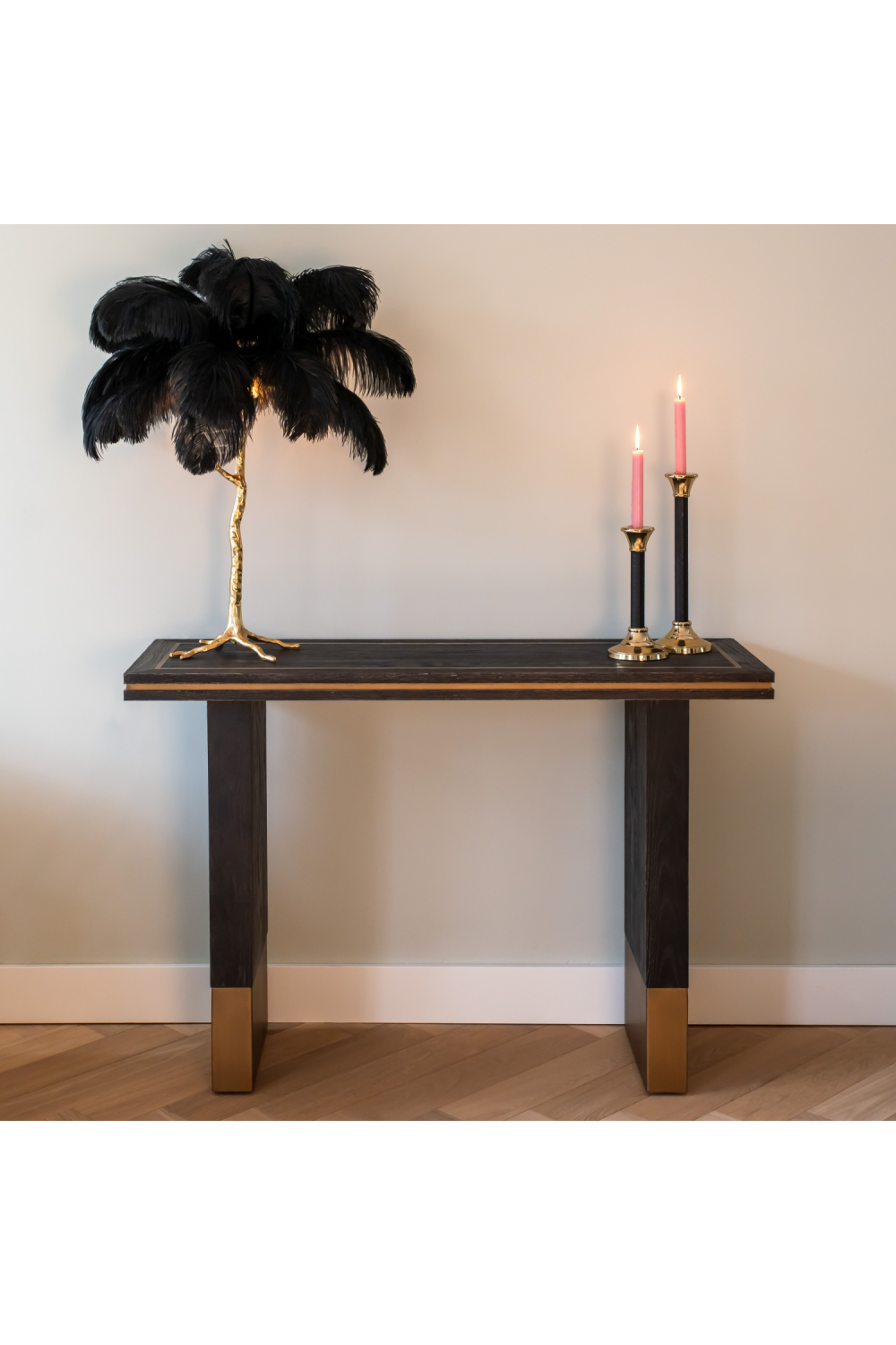 Black Feather Table Lamp | OROA Upanova | OROA.com