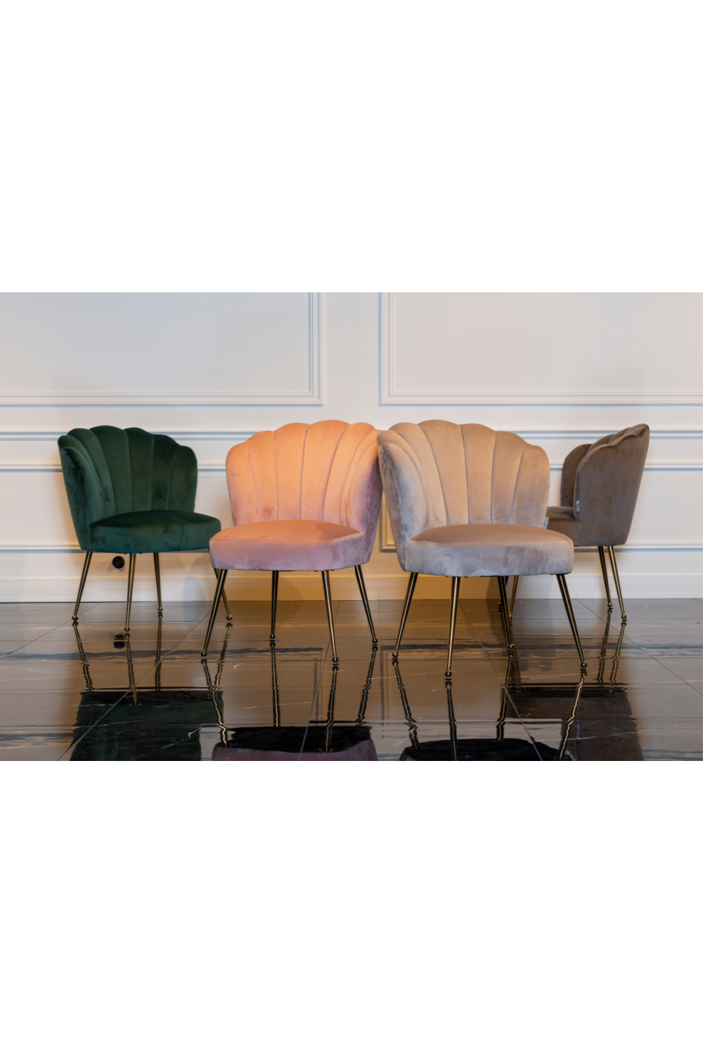 Scalloped Green Velvet Chair OROA Pippa OROA