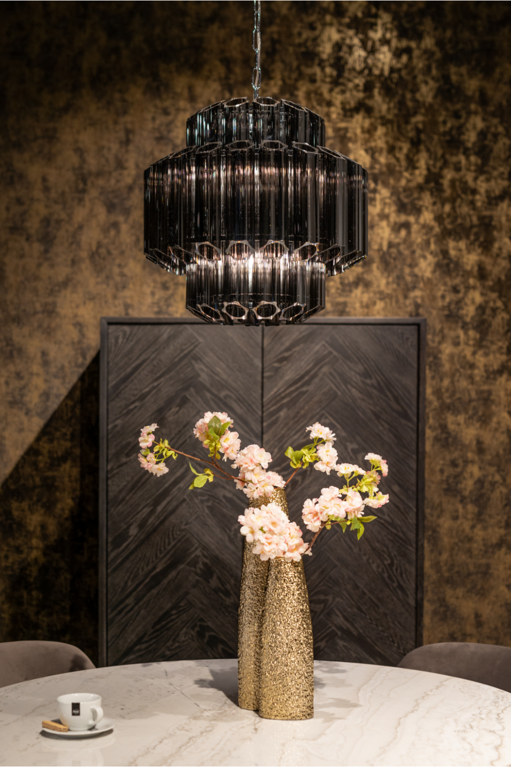 Gold Aluminum Textured Vase S | OROA Lucino | OROA.com