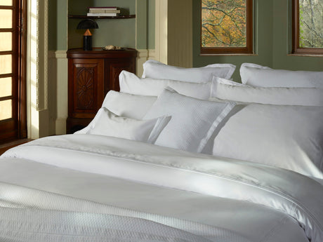 700TC Sateen Flat Sheet | Amalia Home Sereno| Oroa.com