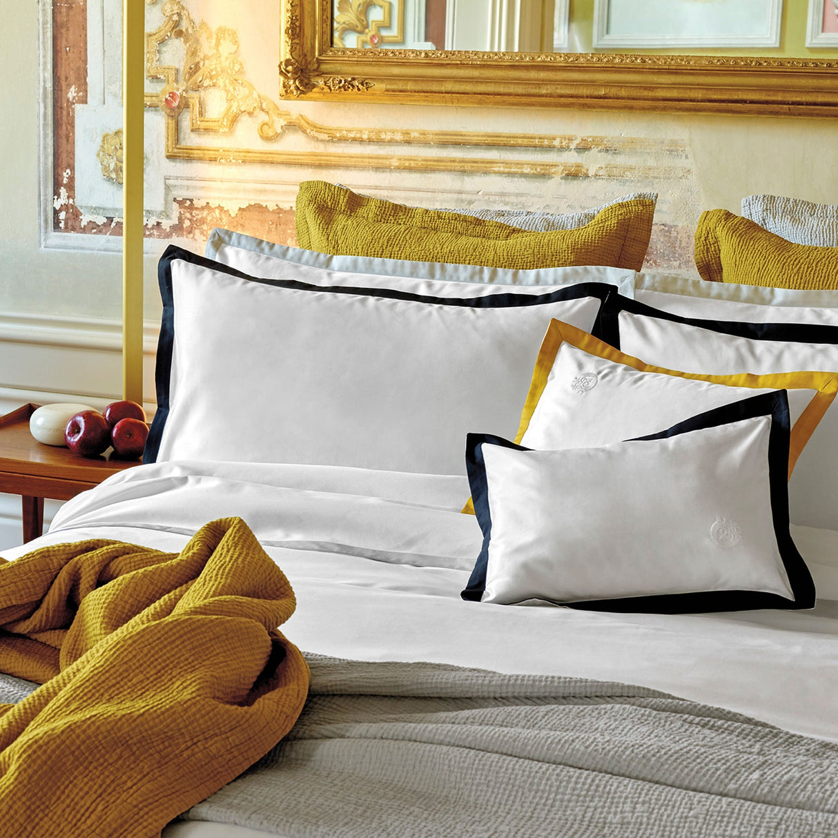 430TC Sateen Pillowcase Set | Amalia Home Prado | Oroa.com